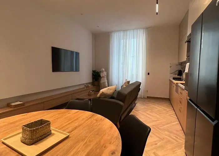 Vicoli & Mare Λα Σπέτσια